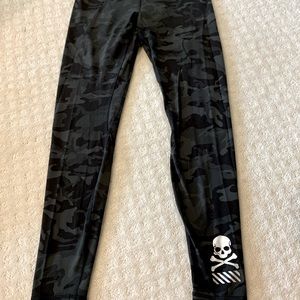 SoulCycle Lululemon Align 28” SIZE 8. Worn a few months postpartum